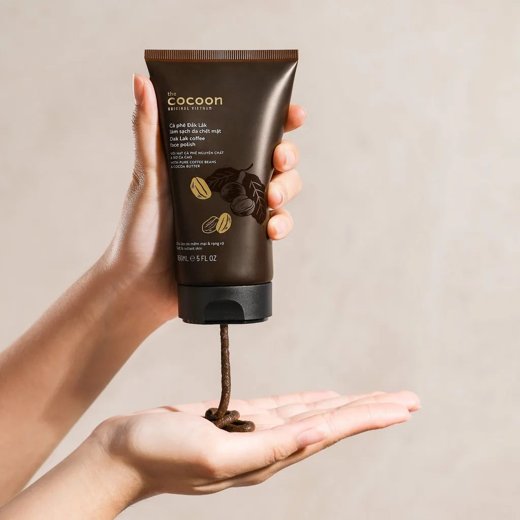 Tẩy Da Chết Mặt Cocoon Dak Lak Coffee Face Polish Cà Phê Đắk Lắk Làm Sạch Tế Bào Chết Sáng Mịn Da 150ml 5